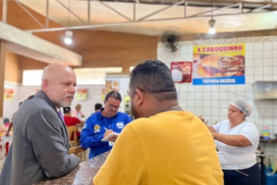 Vereador Aleks Palitot colhe demandas de feirantes e munícipes de Porto Velho - News Rondônia