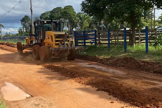Vereador Gilber Mercês tem pedido atendido para reparos e cascalhamento da Estrada da Coca-Cola e Paranavaí - News Rondônia