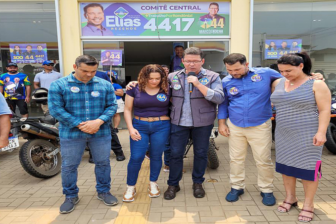 Jaru - Coronel Marcos Rocha e Elias Rezende reúnem centenas de pessoas em caminhada - News Rondônia