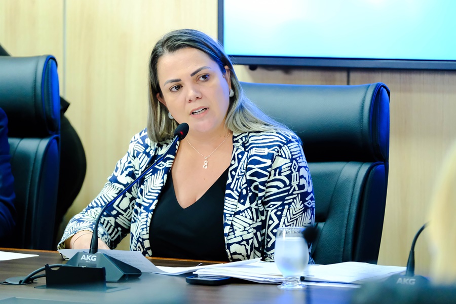 Cláudia de Jesus destina emenda de R$ 300 mil para hospital de Cacoal - News Rondônia