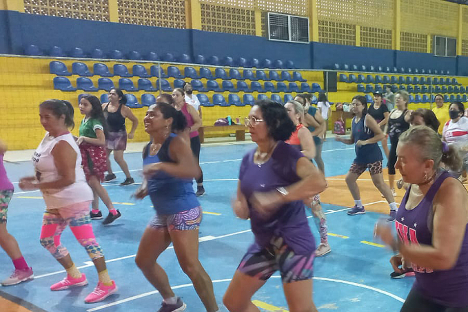 Aulão do Projeto Viva Bem faz homenagem à Campanha Outubro Rosa - News Rondônia