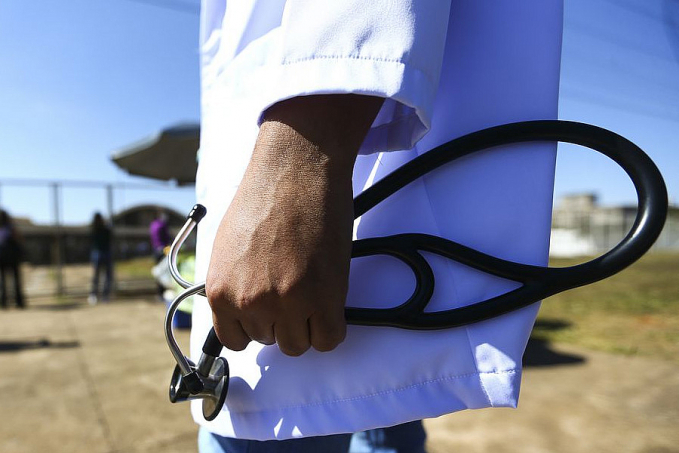 Justiça autoriza recontratação de cubanos do Mais Médicos - News Rondônia