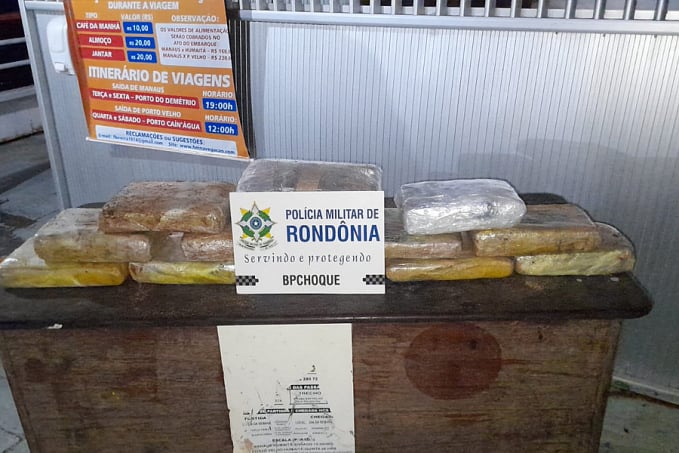 URGENTE: BPChoque apreende 18kg de Skunk embrulhados para presente no Cai N'água - News Rondônia