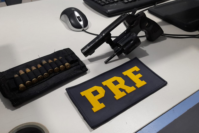 ABORDAGEM: PRF prende motorista de app armado em blitz na capital - News Rondônia