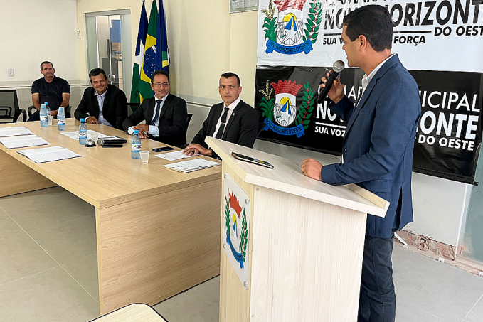 Novo Horizonte D'Oeste: Deputado Cássio Gois participa da primeira sessão da câmara legislativa - News Rondônia