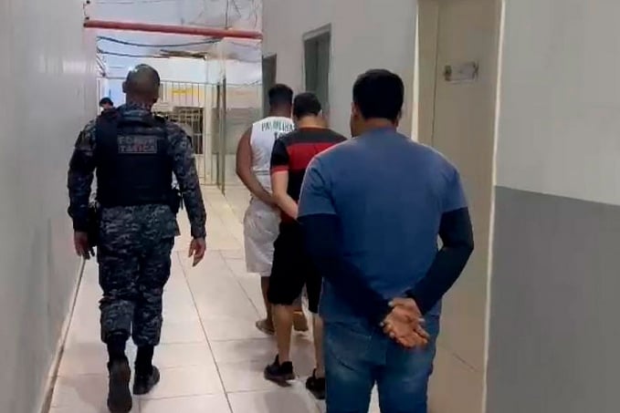 Trio de motoboys é detido por tráfico de drogas próximo ao Porto Velho Shopping - News Rondônia