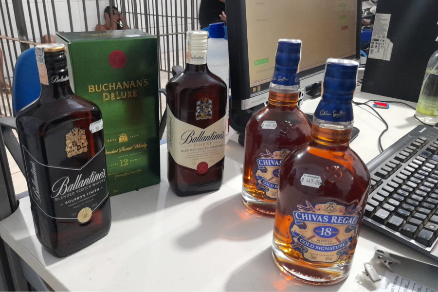 NÃO SABADOU: Mulher é presa suspeita de furtar Wisky em supermercado na capital - News Rondônia