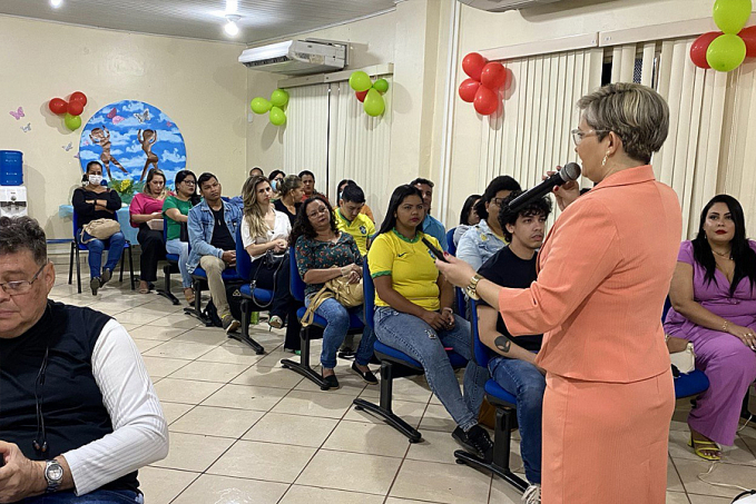 Servidores recebem certificado de oficina de expressão oral e corporal - News Rondônia