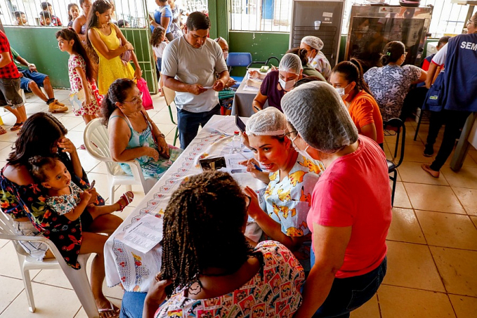 Cerca de 2 mil doses de vacinas são aplicadas em residências populares durante curso da Agevisa - News Rondônia