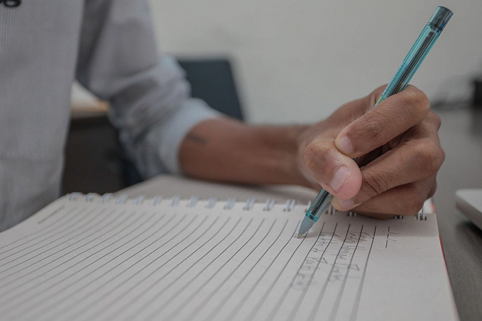 Candidatos às bolsas de estudo precisam inserir os documentos no sistema, para finalizar a inscrição - News Rondônia