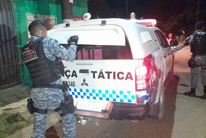 URGENTE - Suspeito é detido tentando furtar residência em frente a casa da Sargento Elizabeth - News Rondônia