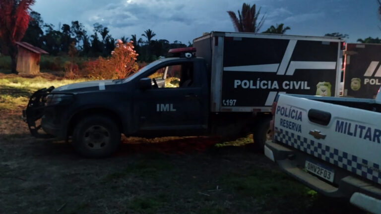 BR-319: Polícia Civil recebe denúncia e encontra ossada sem braços, pernas e cabeça em matagal - News Rondônia