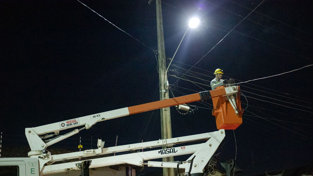 Prefeitura substitui lâmpadas comuns por luminárias de LED no bairro Lagoinha