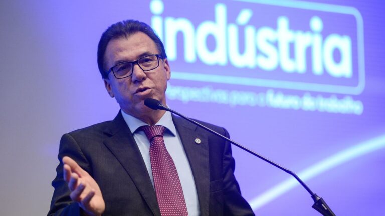 Marinho projeta mais de 2 milhões de empregos formais em 2023