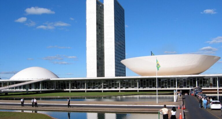 Inscrições para 18ª edição do Parlamento Jovem Brasileiro seguem abertas até o dia 30