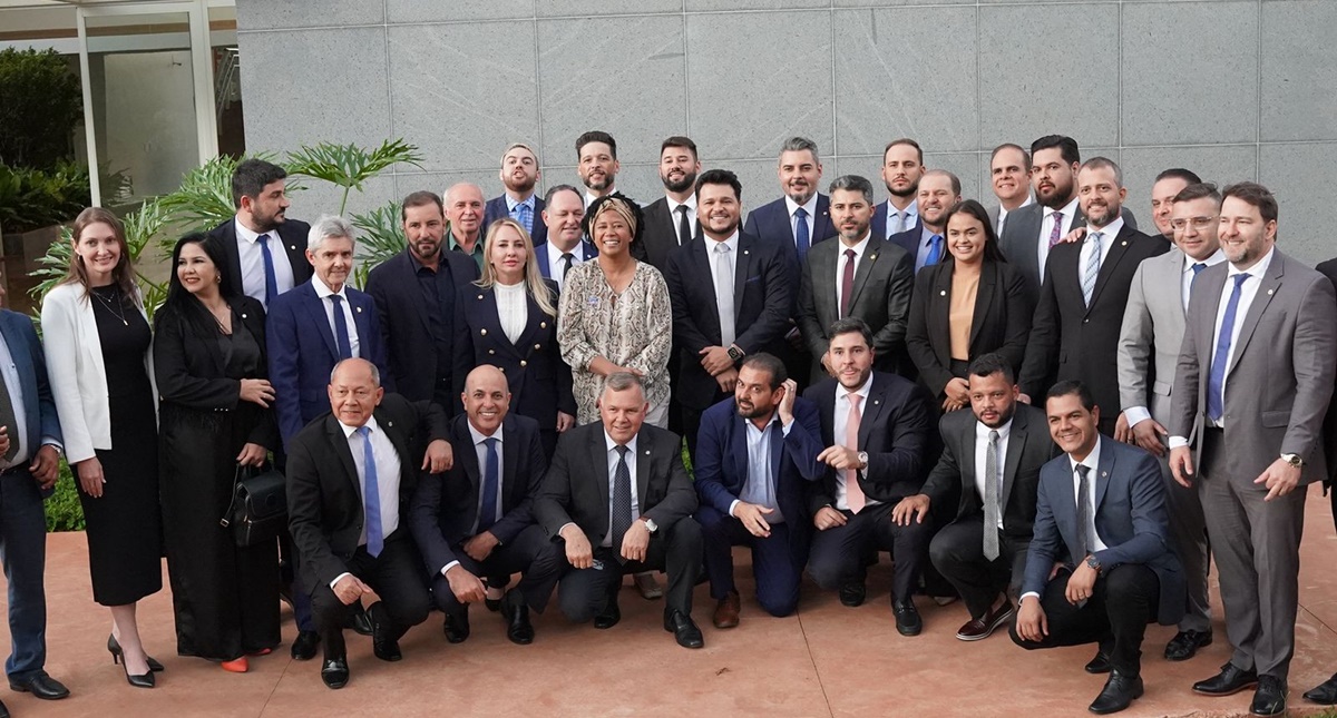 Presidente Marcelo Cruz mobiliza parlamentares para agenda contra embargos aos produtores rurais de Rondônia
