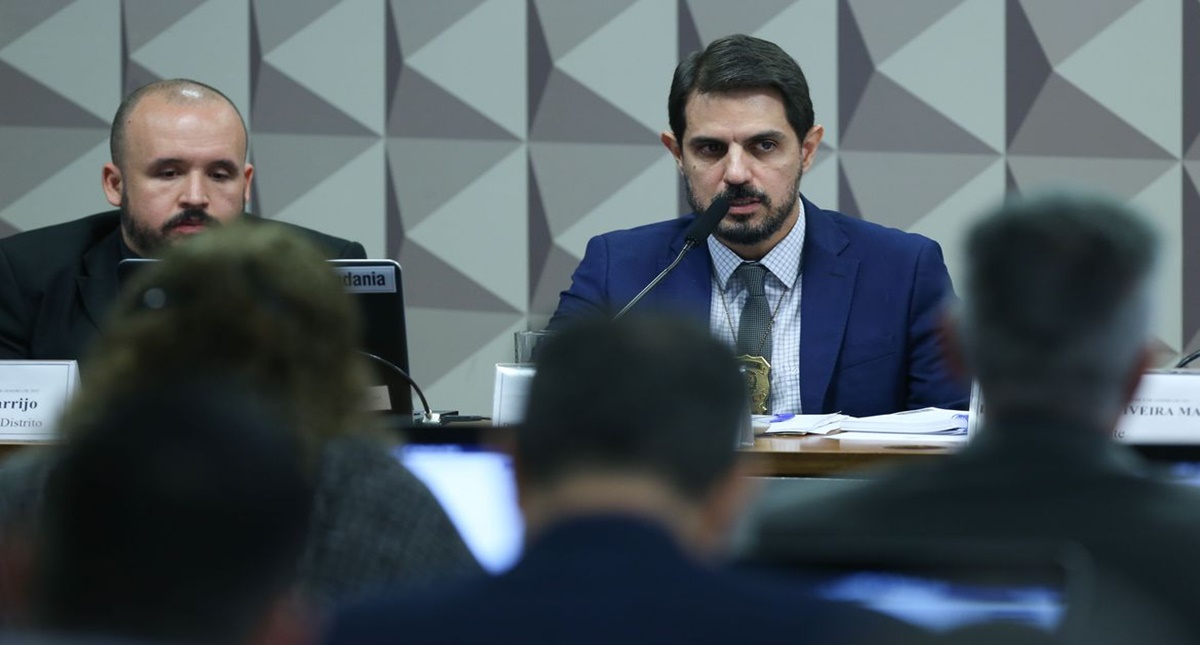Atos de 12 e 24 de dezembro estão conectados, diz delegado à CPMI