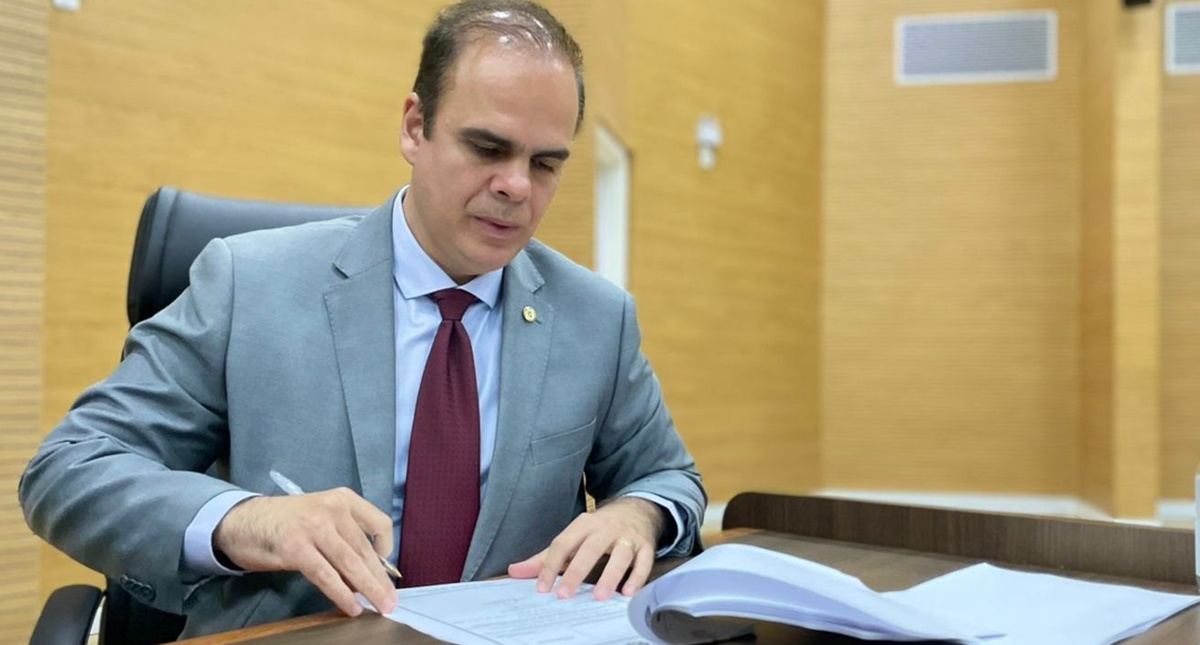 Deputado Alan Queiroz indica ao DER que realize por meio do “Tchau Poeira” a pavimentação asfáltica da RO - 464 que liga Theobroma ao Distrito de Palmares.