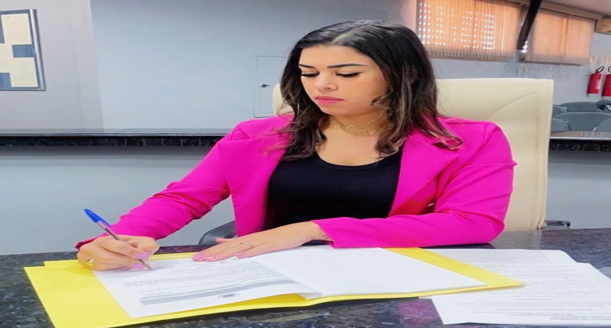 Vereadora Juliana solicita do Poder Executivo uma Tenda para Creche Neuza Santos