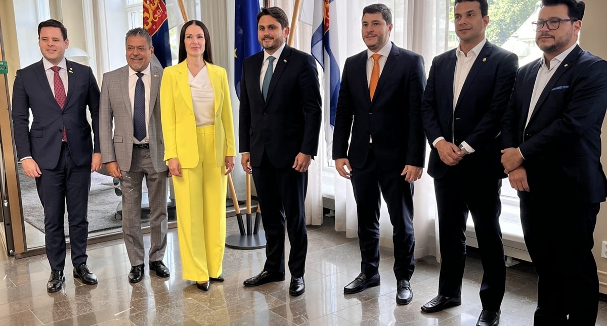 Presidente da Alero participa de encontro para desenvolvimento de projetos de conectividade