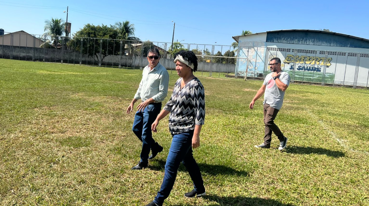 Deputada Sílvia Cristina vistoria obras de bloqueteamento em Nova União e anuncia recurso para estádio - News Rondônia Deputada Sílvia Cristina vistoria obras de bloqueteamento em Nova União e anuncia recurso para estádio - News Rondônia