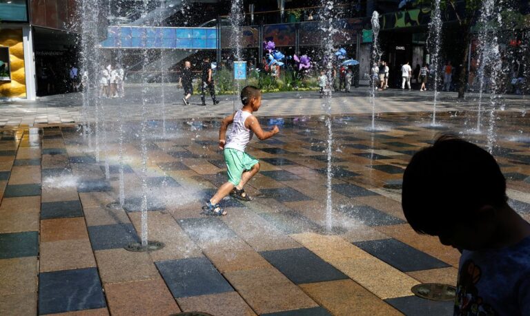 Pequim ferve com alerta vermelho de calor recorde