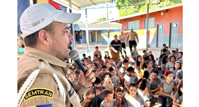 Semtran continua com ações educativas nas escolas e fiscalização nas ruas de Porto Velho