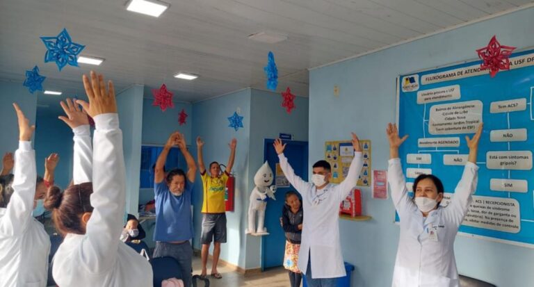 Usuários da rede municipal de saúde recebem orientações sobre educação alimentar