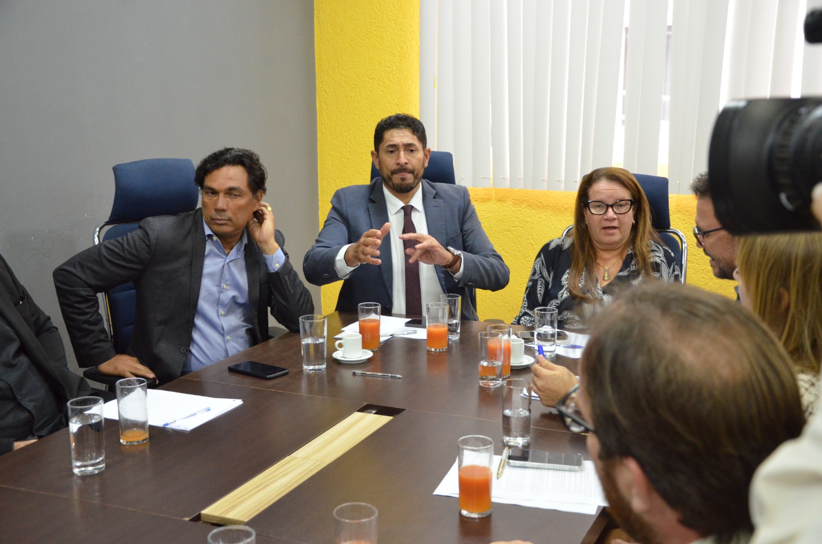 Câmara Municipal de Porto Velho alinha com Seosp, Caerd e SEMOB, sobre obras que avariam asfalto nas ruas da capital - News Rondônia