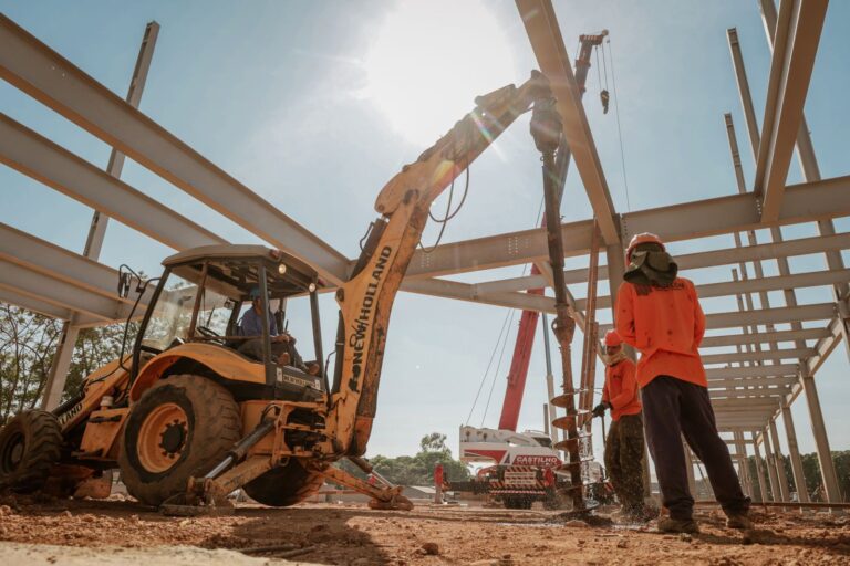 Prefeito Hildon Chaves vistoria andamento das obras da nova rodoviária da capital - News Rondônia