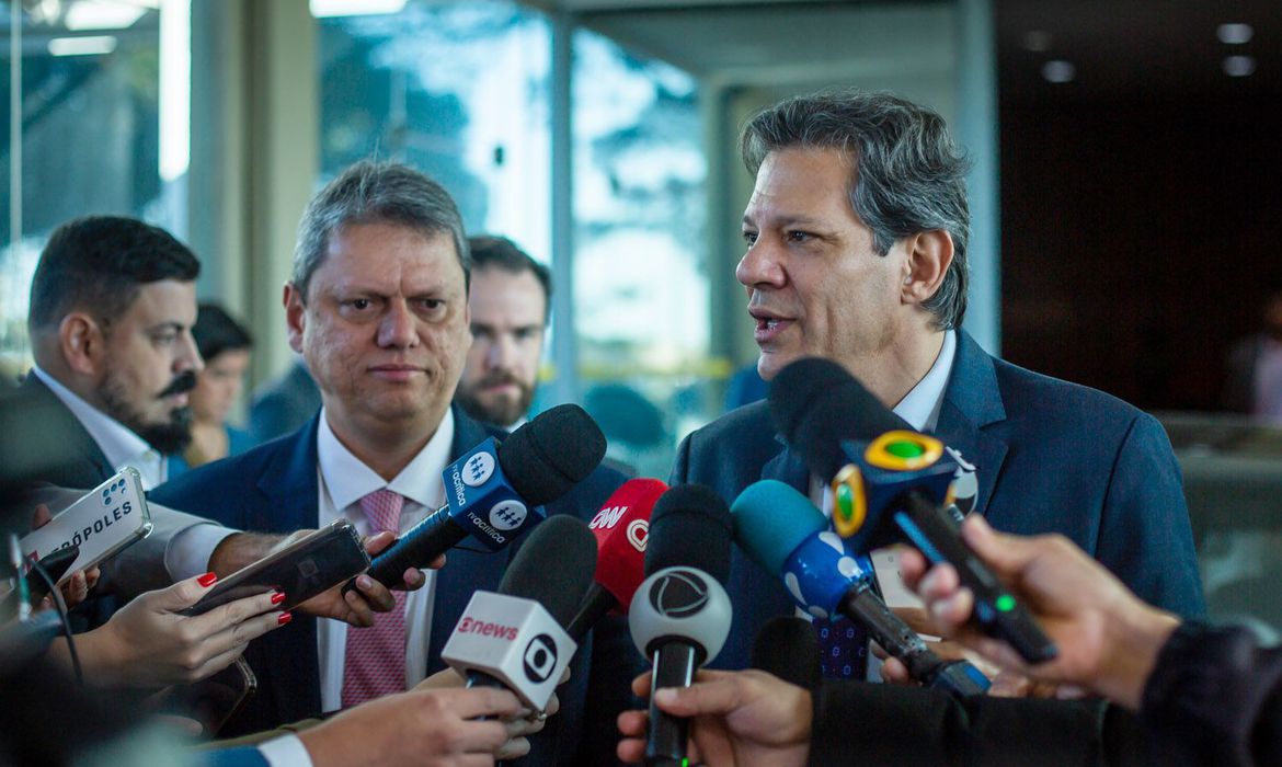 https://agenciabrasil.ebc.com.br/economia/noticia/2023-07/conselho-federativo-tera-criterios-de-populacao-e-numero-de-estados