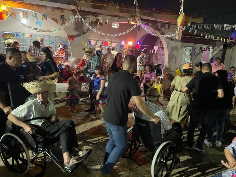 Músicas, comidas típicas e muita animação mudam rotina de idosos da Casa do Ancião São Vicente de Paula, em Porto Velho - News Rondônia