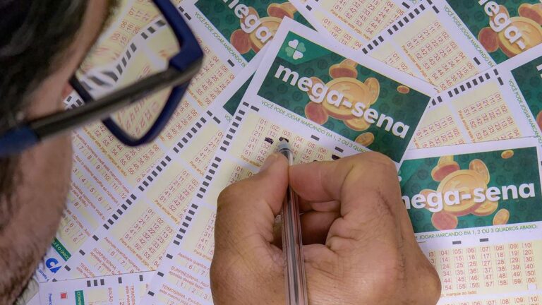 Ninguém acerta seis dezenas da Mega-Sena e prêmio vai a R$ 75 milhões