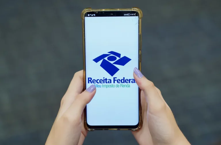 Receita abre nesta segunda-feira consulta ao terceiro lote de restituição do IRPF 2023  