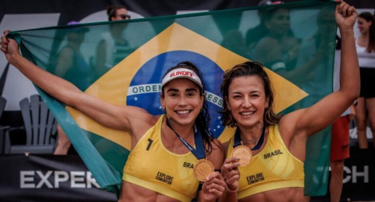 Brasil é ouro no Mundial de Vôlei de Praia: Viva Bárbara e Carol!