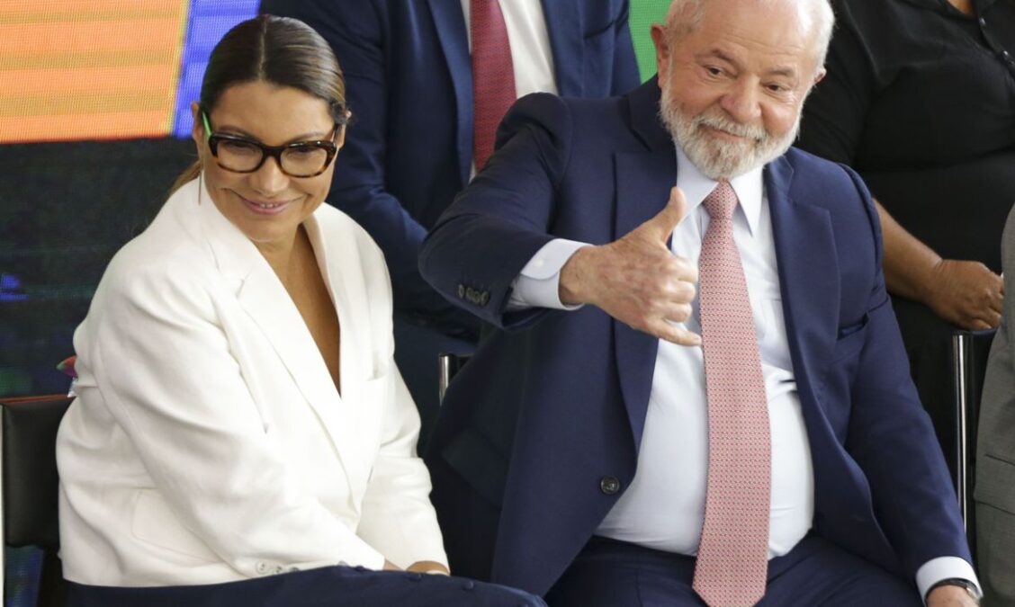 Lula embarca para a Bélgica para discutir cooperação com europeus