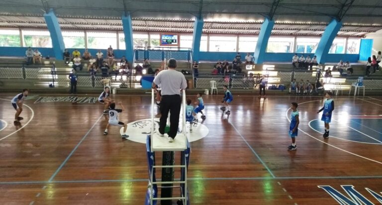 Governo de Rondônia promove curso de arbitragem em voleibol, em Espigão do Oeste