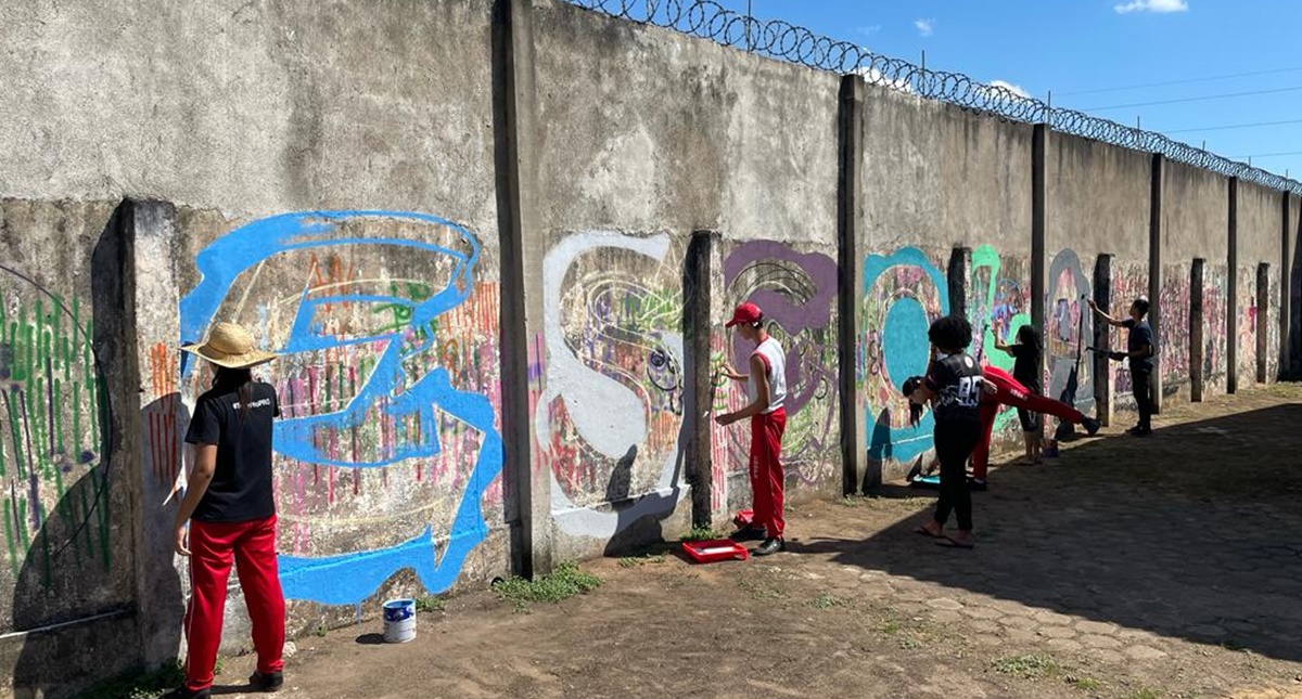 Oficina de Grafite do Projeto Jovem Empreendedor Cultural encerra o 1º ciclo de atividades no Colégio Militar Dom Pedro II em Porto Velho