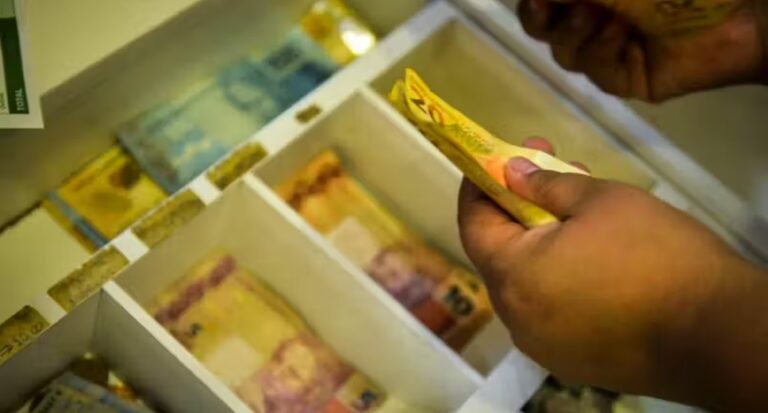 Desenrola Brasil começou: veja como participar do programa que limpa nome