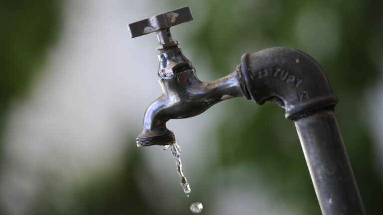 Cláudia de Jesus solicita do Governo e Caerd melhorias no abastecimento de água