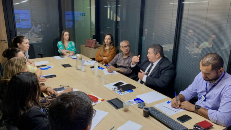 Representantes da Ouvidoria Geral participam de reunião da Rede Estadual de Ouvidorias Públicas do Estado de Rondônia