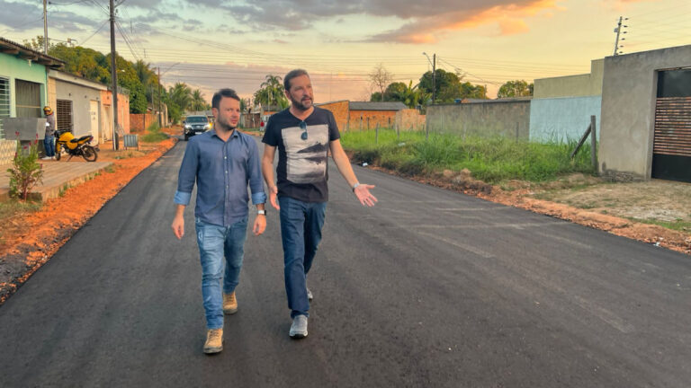 Trabalho de pavimentação no bairro Nova Esperança avança em Porto Velho