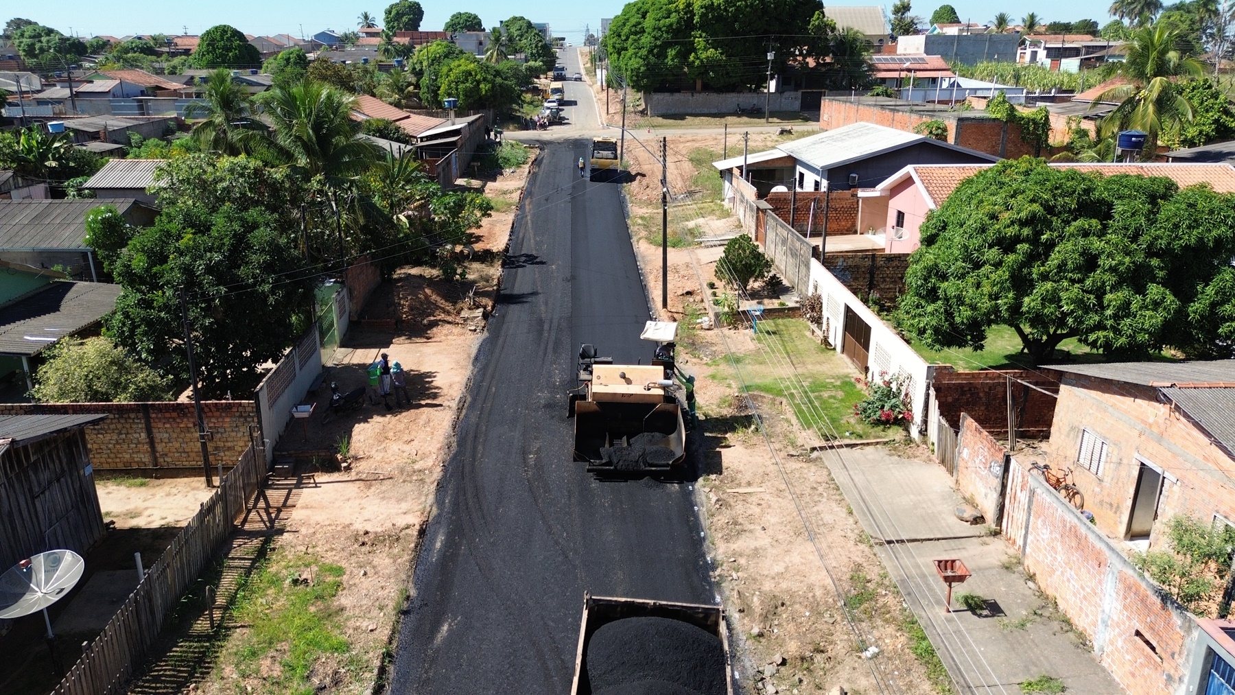 Prefeitura avança com obras de pavimentação de vias Semana começou com obras no bairro Jardim Presidencial - News Rondônia Prefeitura avança com obras de pavimentação de vias Semana começou com obras no bairro Jardim Presidencial