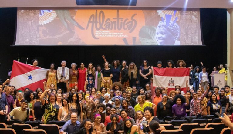 Programa oferece bolsas no exterior para negras, indígenas e ciganas