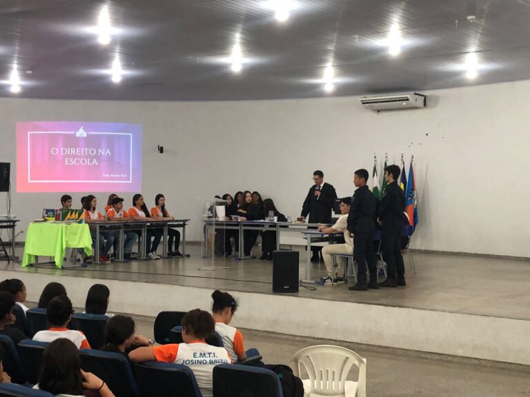 UNESC realizou júri simulado em Escola Estadual de Cacoal