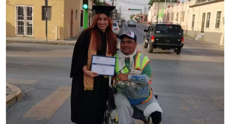 Filha se forma e faz homenagem ao pai jornaleiro no meio da rua