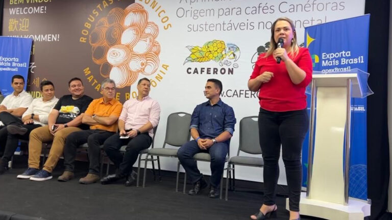 "O café se destaca muito em nosso estado", diz Cláudia de Jesus em evento internacional - News Rondônia