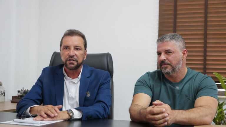 Prefeitura anuncia complemento do vencimento do piso aos professores do município - News Rondônia