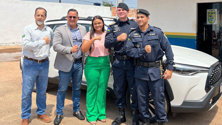 Deputada estadual Dra. Taíssa Sousa entrega caminhonete ao 9º Batalhão da Polícia Militar de Porto Velho - News Rondônia