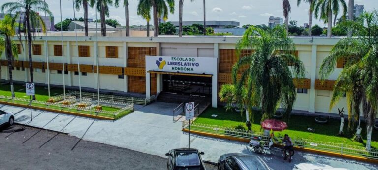 Alero recepciona Câmara Municipal na Escola do Legislativo - News Rondônia